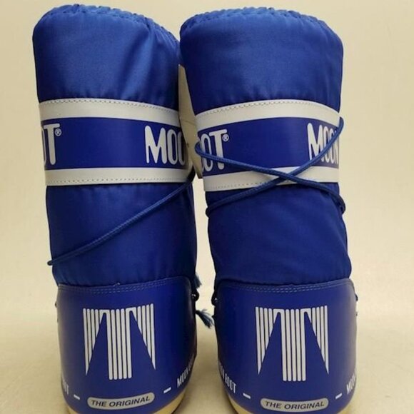 Designer Moon Boot unisex footwear - Picture 3 of 5